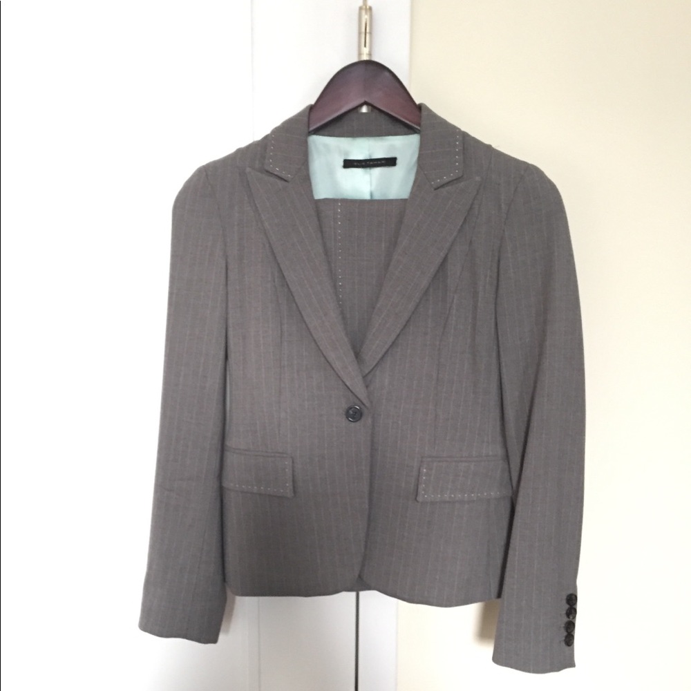 Elie Tahari Wool pantsuit gray pinstripe 0P